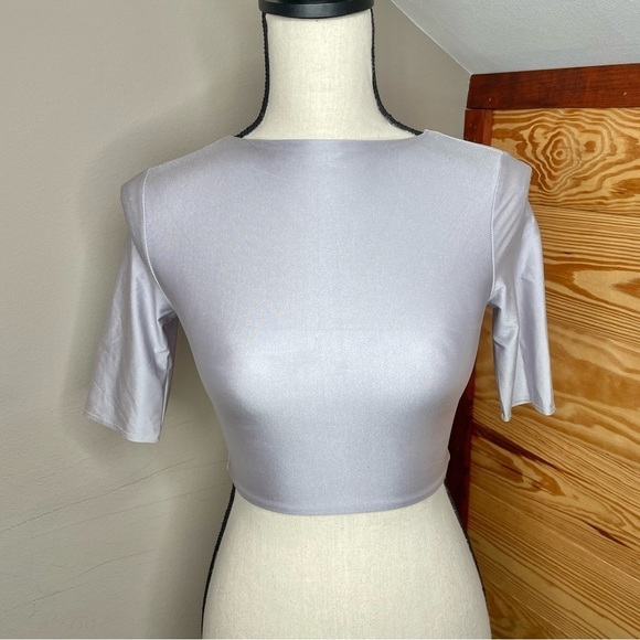 Naked Wardrobe The Sleek T Crop Top in Lavender Purple Extra Small NWT - Picture 3 of 12